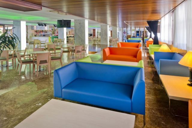 GHT Oasis Park - lobby