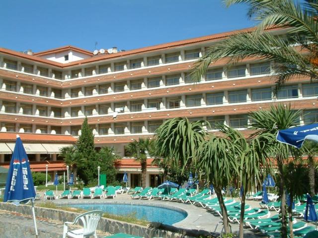 Hotel Esplendid - pohled na budovu