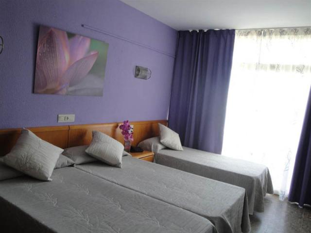 Hotel Esplendid - pokoj