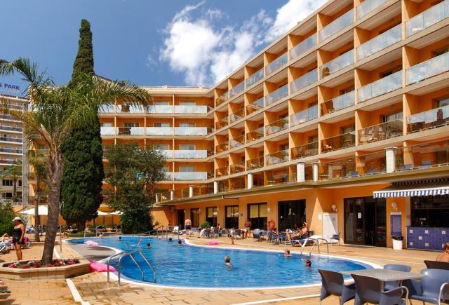 Hotel Bon Repos - pohled na budovu
