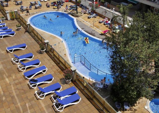 Hotel Bon Repos - bazén