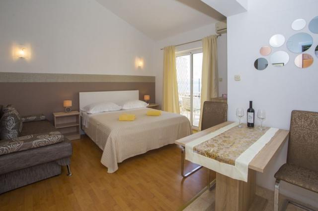 Villa Radojka - studio S2+2 Šank