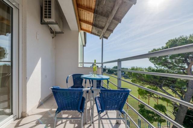 Apartmány Nikolina - posezení na balkoně