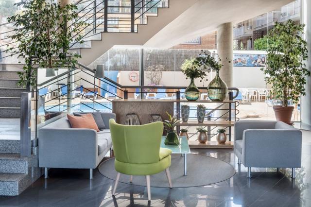 Aqua Hotel Promenade - lobby