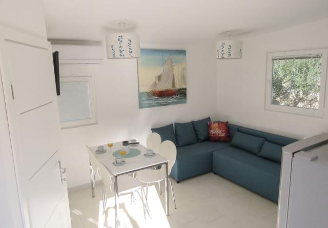 Bungalovy Vice - Ružmarin - denní místnost