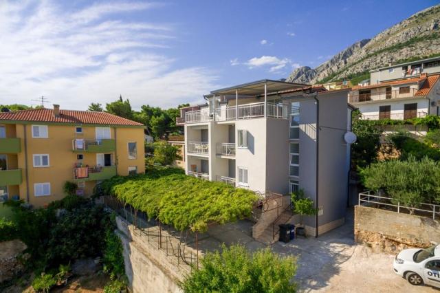 Apartmány Lana - pohled na budovu