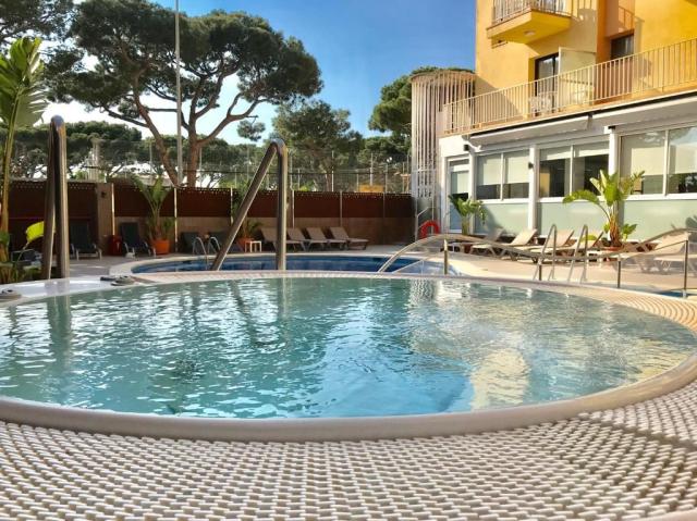 Hotel Stella Maris - bazén