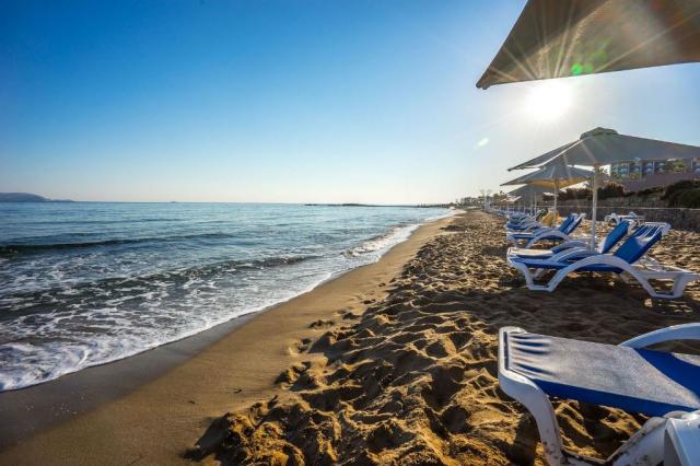 ARINA BEACH RESORT - Pláž - Pláž