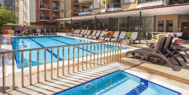 KLEOPATRA ADA BEACH HOTEL - Bazény - Venkovní bazén
