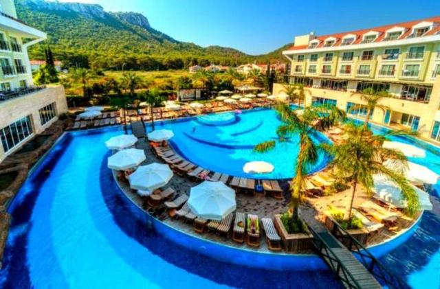 MEDER RESORT HOTEL - Bazény - Venkovní bazén