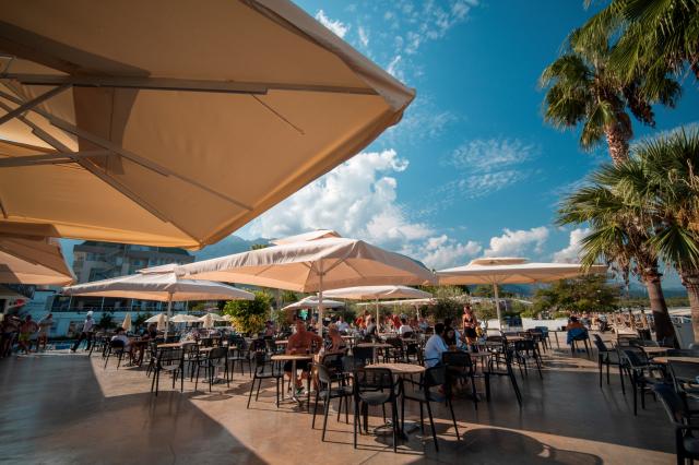 ARMAS GUL BEACH HOTEL - Bary - POOL BAR