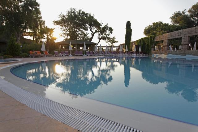 ARMAS GUL BEACH HOTEL - Bazény - Venkovní bazén