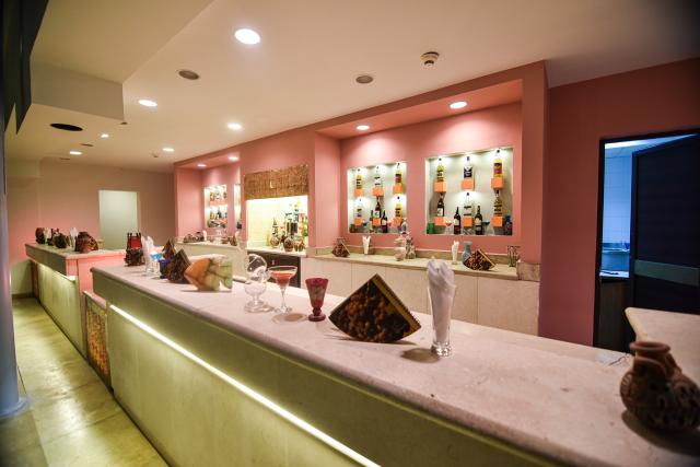 MG ALEXANDER THE GREAT HOTEL - Bary - Pirates bar (Main pool ba