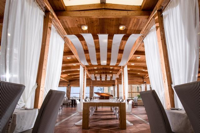 BELLA BEACH - Restaurace - PERGOLA RESTAURANT 