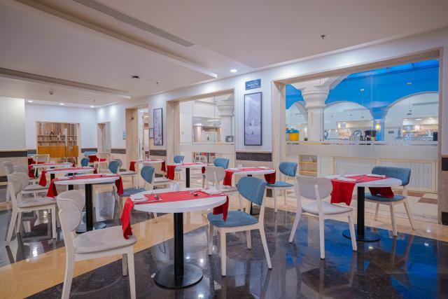 RADISSON INDIVIDUALS MARINA PORT GHALIB - Restaurace - Restaura