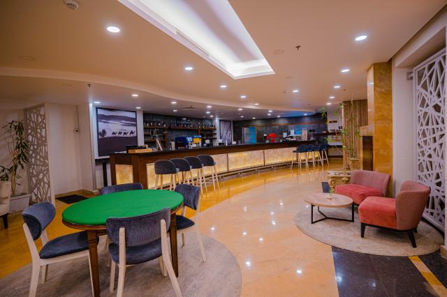 RADISSON INDIVIDUALS MARINA PORT GHALIB - Restaurace - The Loun