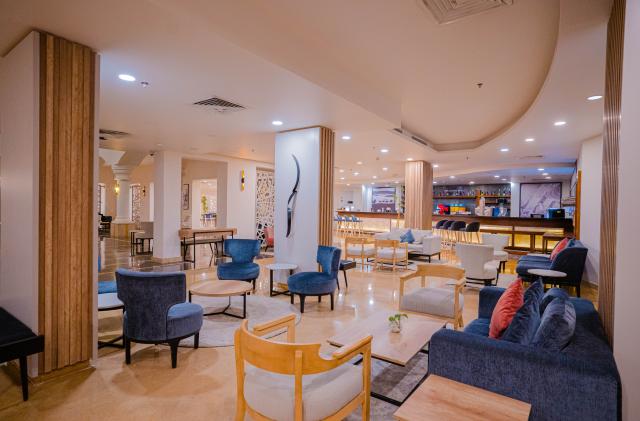 RADISSON INDIVIDUALS MARINA PORT GHALIB - Restaurace - The Loun