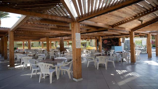 PALM BEACH RESORT HURGHADA & SPA - Restaurace - Oasis Pool Bar
