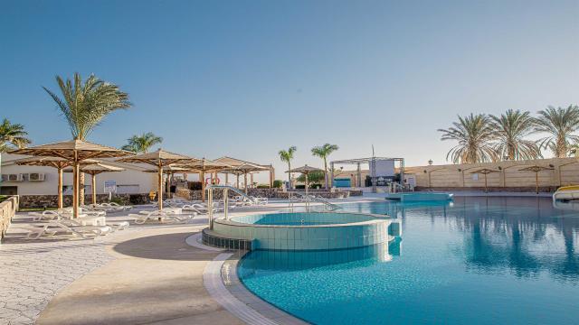 PALM BEACH RESORT HURGHADA & SPA - Bazény - Venkovní bazén