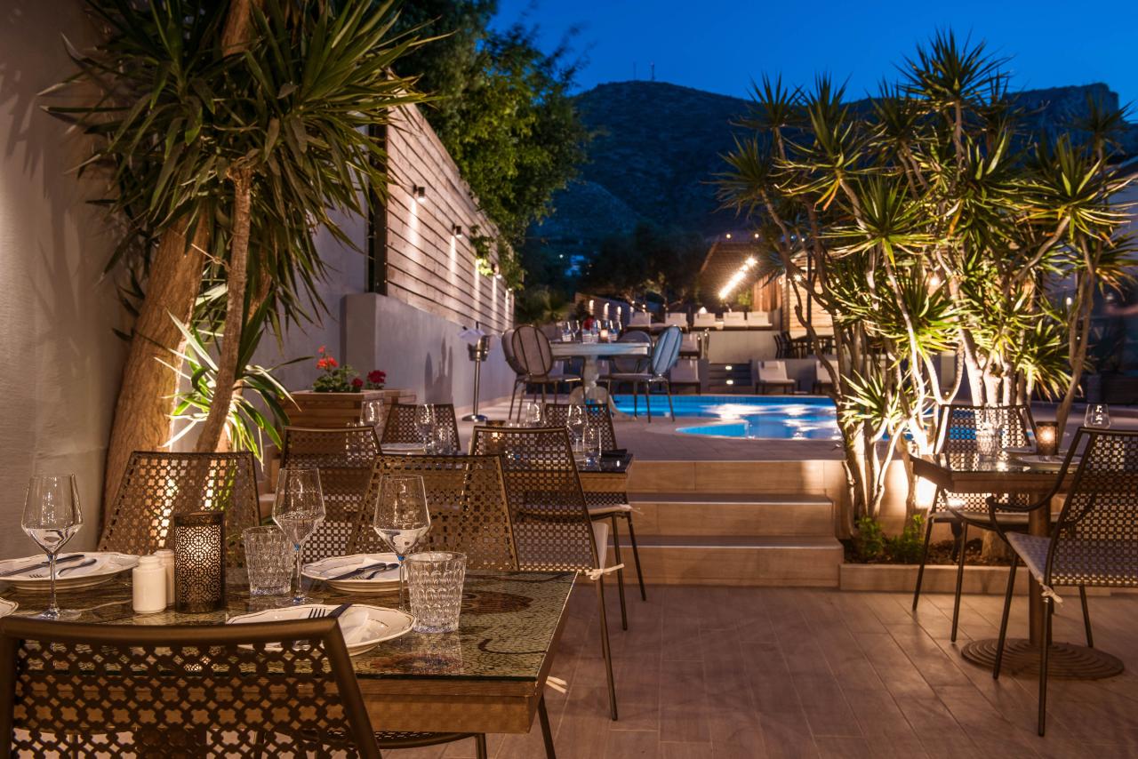 INDIGO INN - Restaurace - BOHO CAFE BAR RESTAURANT