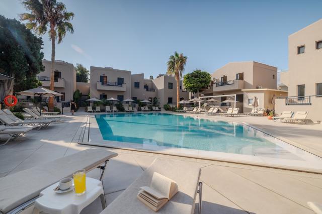 BLUE AEGEAN HOTEL & SUITES - Bazény - Bazény
