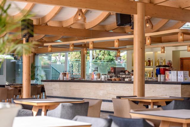 STAR BEACH VILLAGE - Restaurace - Dionyssos Snack Pool Bar