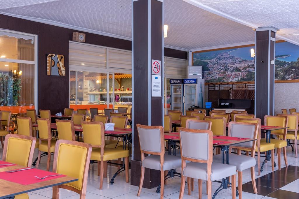 LIMS BONA DEA BEACH - Restaurace - MAIN RESTAURANT