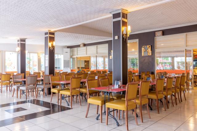 LIMS BONA DEA BEACH - Restaurace - MAIN RESTAURANT