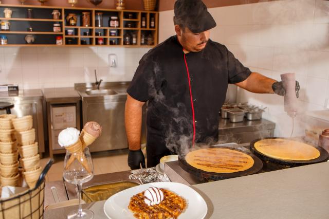 ANISSA BEACH AND VILLAGE - Restaurace - CREPERIE