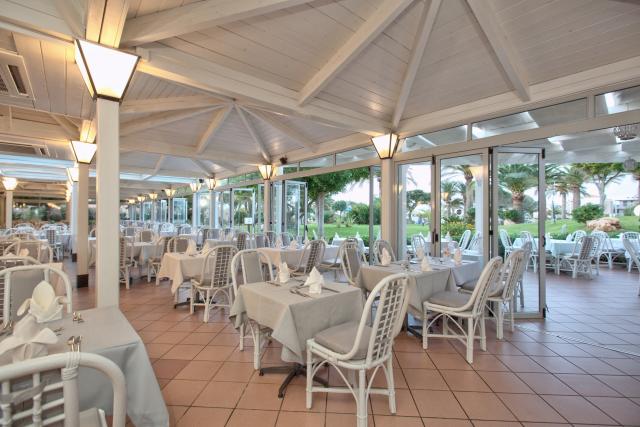 ANISSA BEACH AND VILLAGE - Restaurace - LA PERGOLA