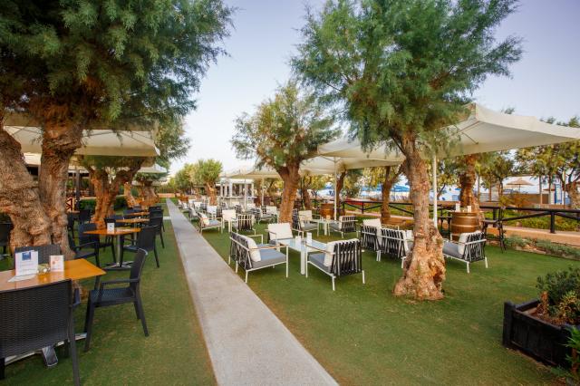ANISSA BEACH AND VILLAGE - Bary - STREET BAR