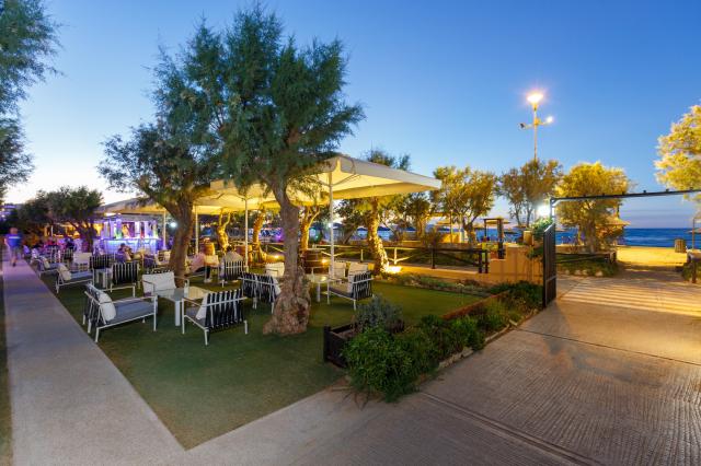 ANISSA BEACH AND VILLAGE - Bary - STREET BAR