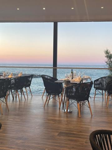 NANA GOLDEN BEACH - Restaurace - SHUSHI