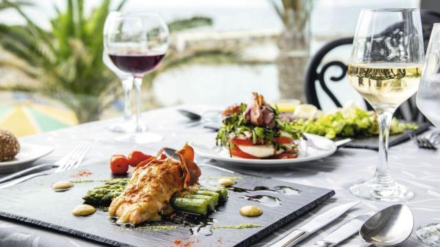 NANA GOLDEN BEACH - Restaurace - POSEIDON