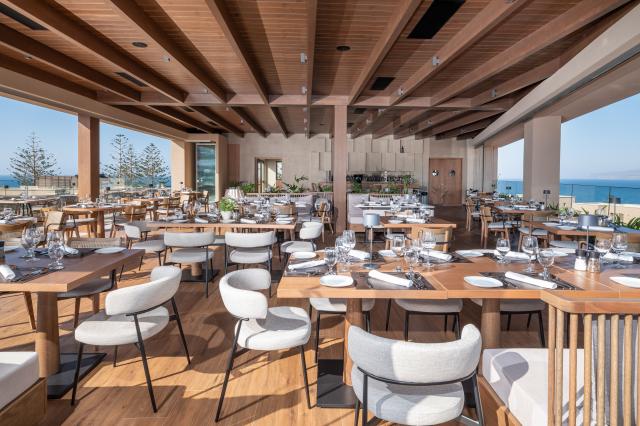 NANA GOLDEN BEACH - Restaurace - MEAT IN