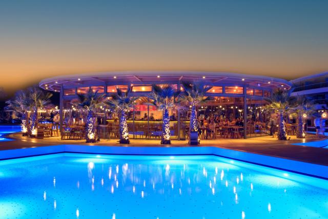 LYTTOS MARE - Restaurace - Wok & Chopsticks 