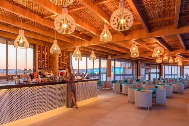 LYTTOS MARE - Bary - Pool Bar Rainbow