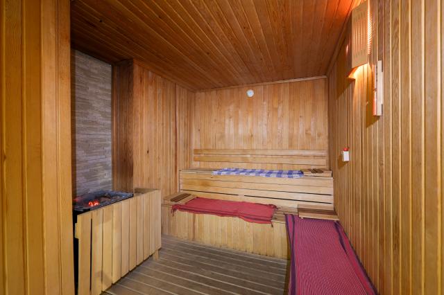 RAMADA HOTEL & SUITES BY WYNDHAM KUSADASI - Lázně - Lázně