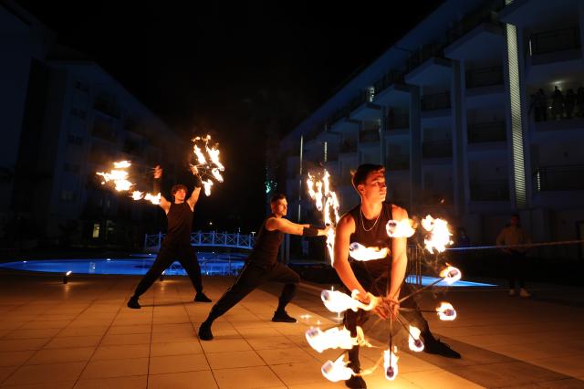 RAMADA HOTEL & SUITES BY WYNDHAM KUSADASI - Animace - Animace
