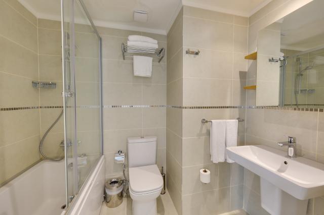 RAMADA HOTEL & SUITES BY WYNDHAM KUSADASI - Pokoje - SUITE FAMI