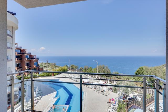 RAMADA HOTEL & SUITES BY WYNDHAM KUSADASI - Pokoje - SUPERIOR S