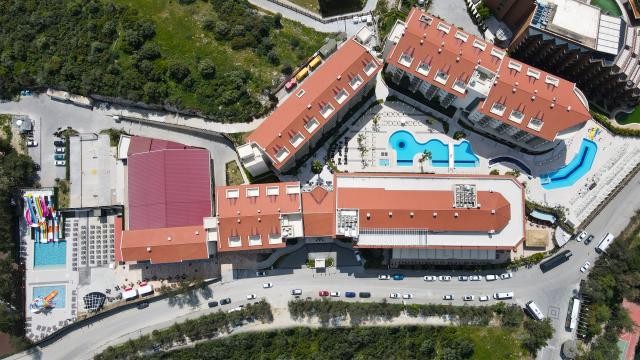 RAMADA HOTEL & SUITES BY WYNDHAM KUSADASI - Obecné - Hlavní bud