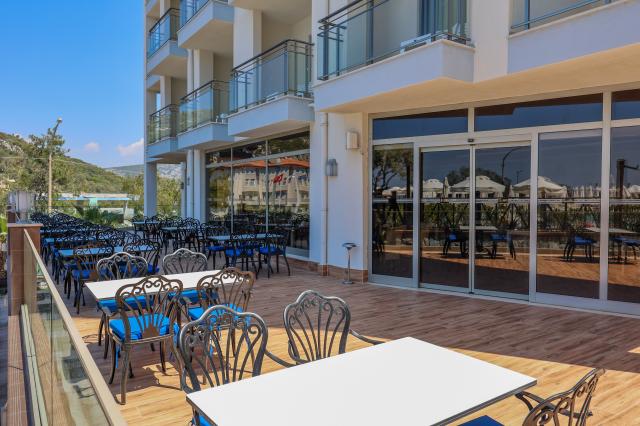 RAMADA HOTEL & SUITES BY WYNDHAM KUSADASI - Restaurace - ALACAR