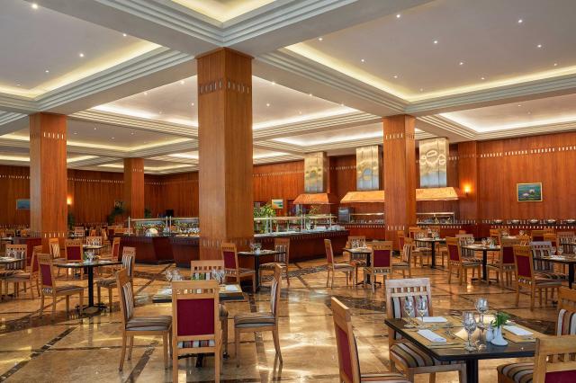 JAZ GRAND MARSA - Restaurace - The space 