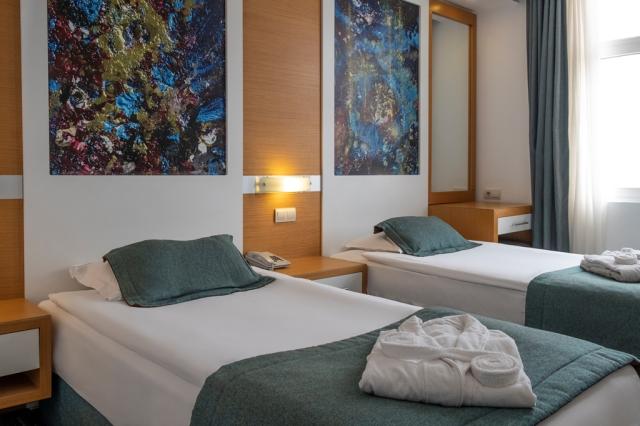 LADONIA HOTELS ADAKULE - Pokoje - Main Building Seaview Room