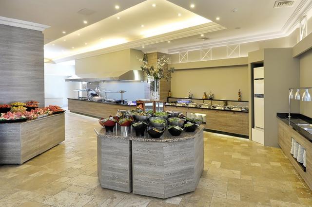 LADONIA HOTELS ADAKULE - Restaurace - Azur Restaurant