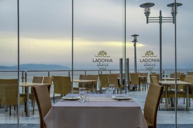LADONIA HOTELS ADAKULE - Restaurace - Fish Restaurant