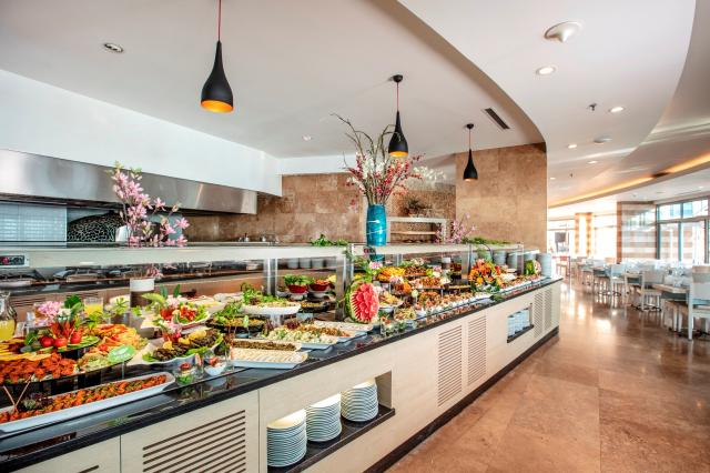 CHARISMA DE LUXE HOTEL - Restaurace - Moon Light Restaurant