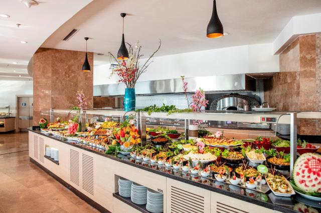 CHARISMA DE LUXE HOTEL - Restaurace - Moon Light Restaurant