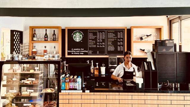 CHARISMA DE LUXE HOTEL - Bary - Starbucks Corner